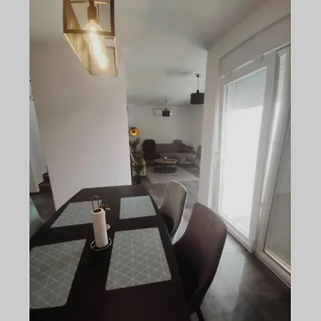 Mansion Duje *