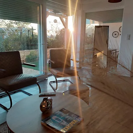 Mansion Duje Hébergement de vacances *