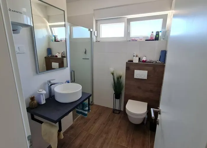 Mansion Duje Brodarica (Sibenik-Knin)